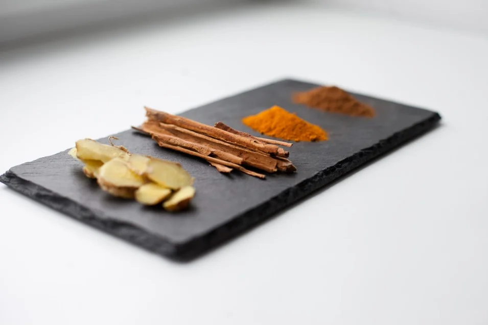 ingredients-for-golden-milk-turmeric-milk-alternative-medicine-concept-naturopathy-herbs-herbal_t20_nL91vR
